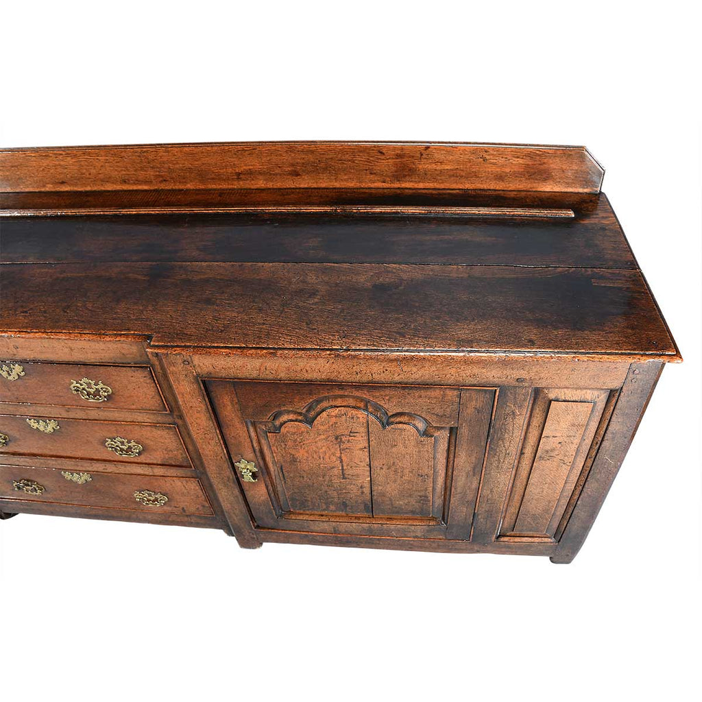 A Large George II Period Breakfronted Dresser