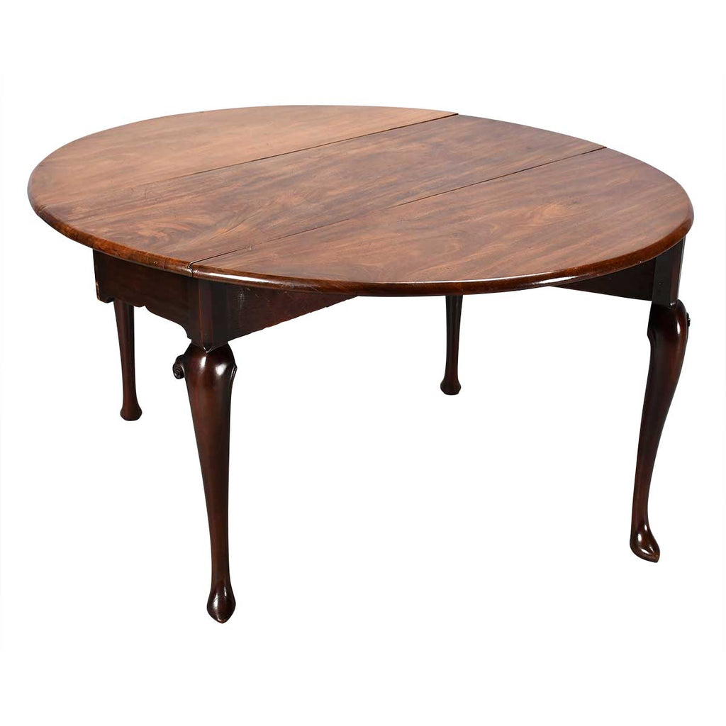 A George II Period Drop Leaf Table on Cabriole Legs