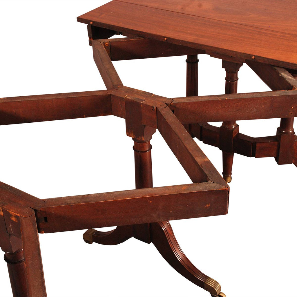 Cumberland-Action Dining Table