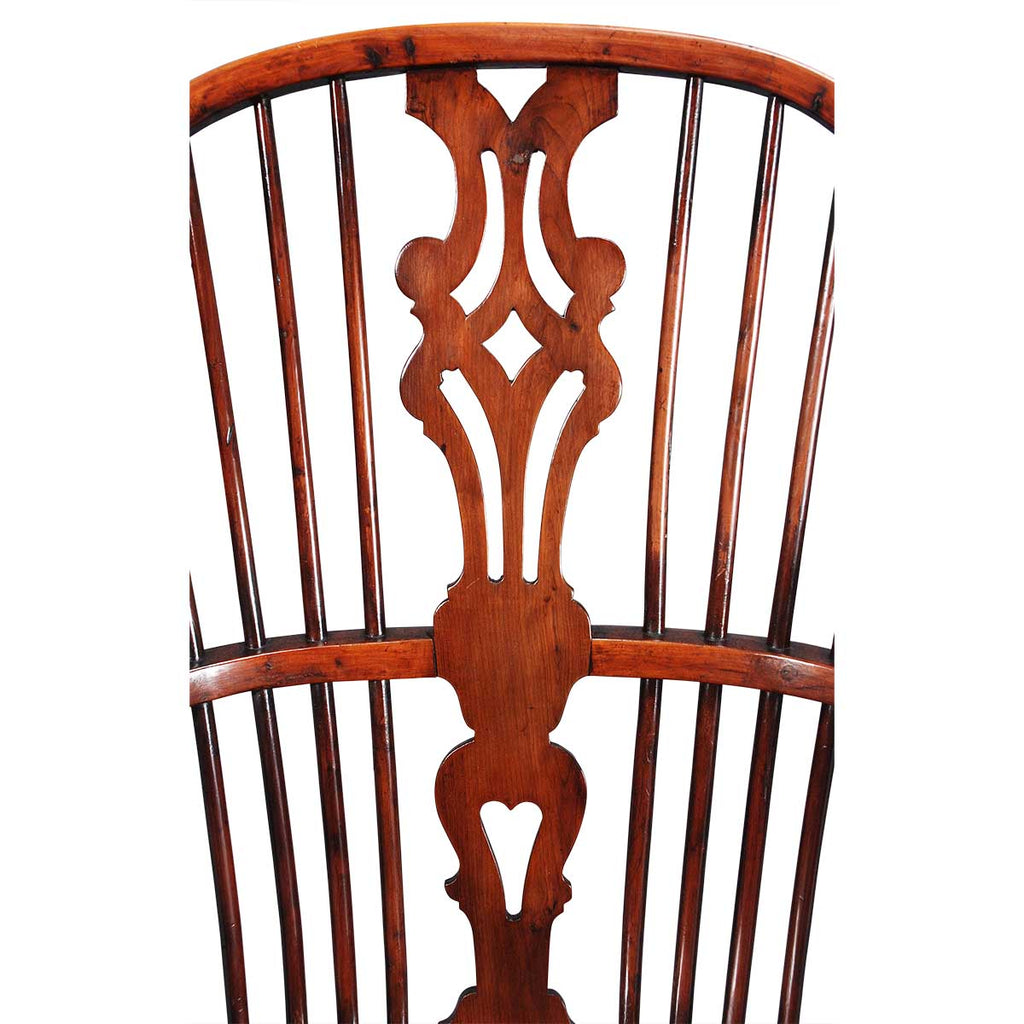 Double-Bow Windsor on Slender Turned Legs