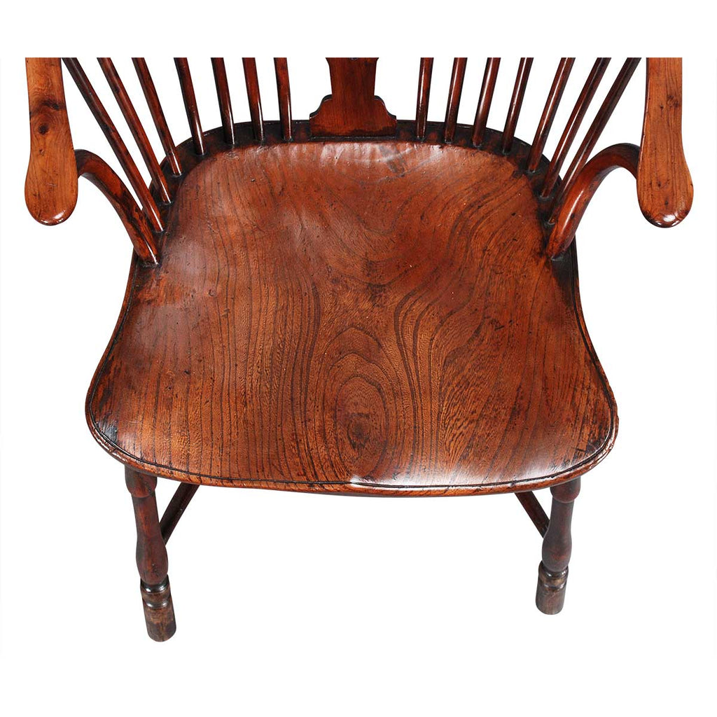 Double-Bow Windsor on Slender Turned Legs