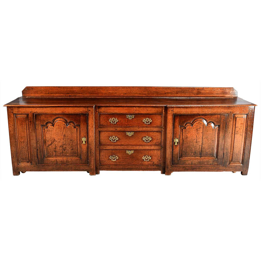 A Large George II Period Breakfronted Dresser