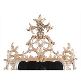 A Fine George II Period Giltwood Mirror Carved with C-scrolls and Icicles